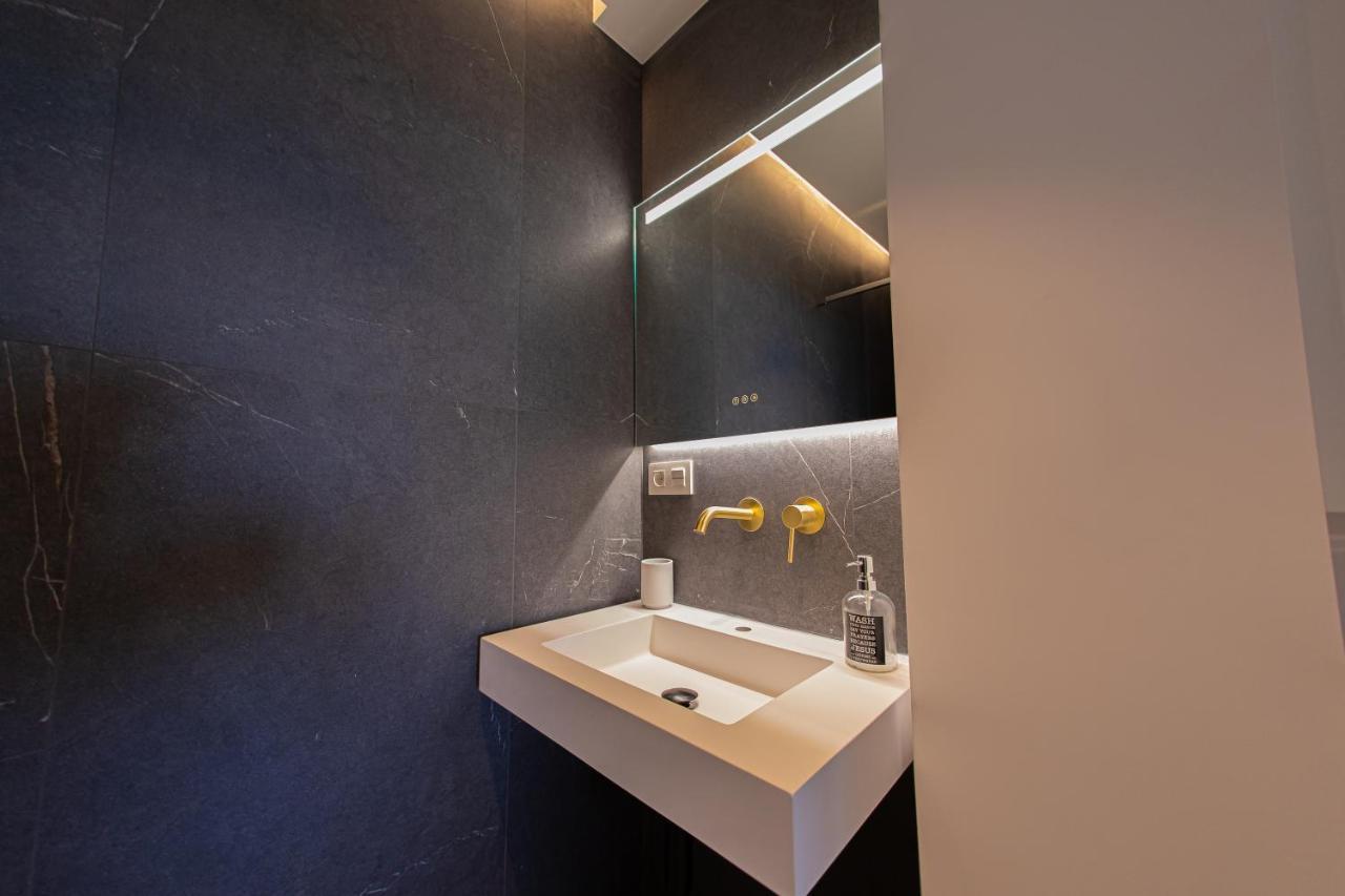 Modern With Stunning Views Appartamento